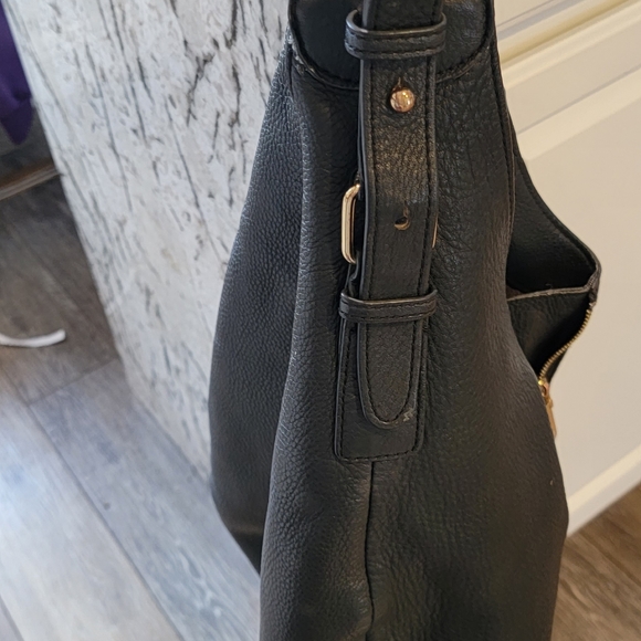 Handbag - Picture 8 of 9